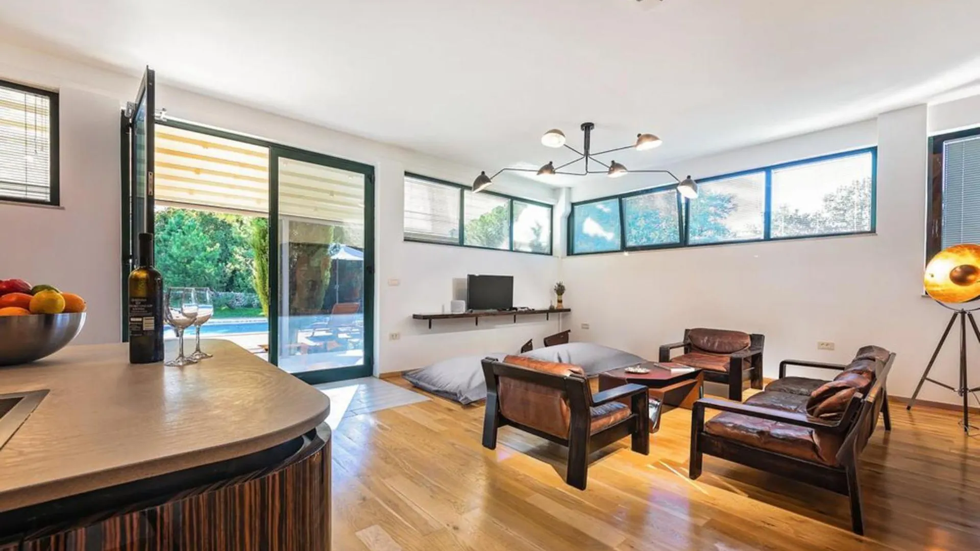 Holiday home Haus In Rogocana Mit Privatem Garten Rasa